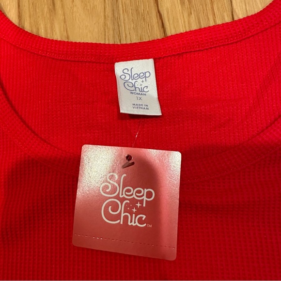 NWT Sleep Chic Solid Red Long Sleeve Henley Pajama Top with Breast Pocket - Picture 4 of 6